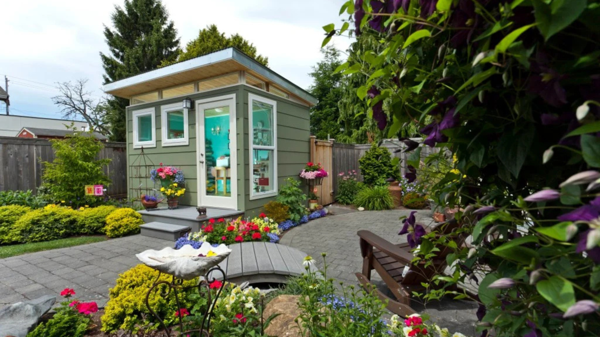 6 Reasons To Build a Modern Shed Backyard Office | Modern Shed